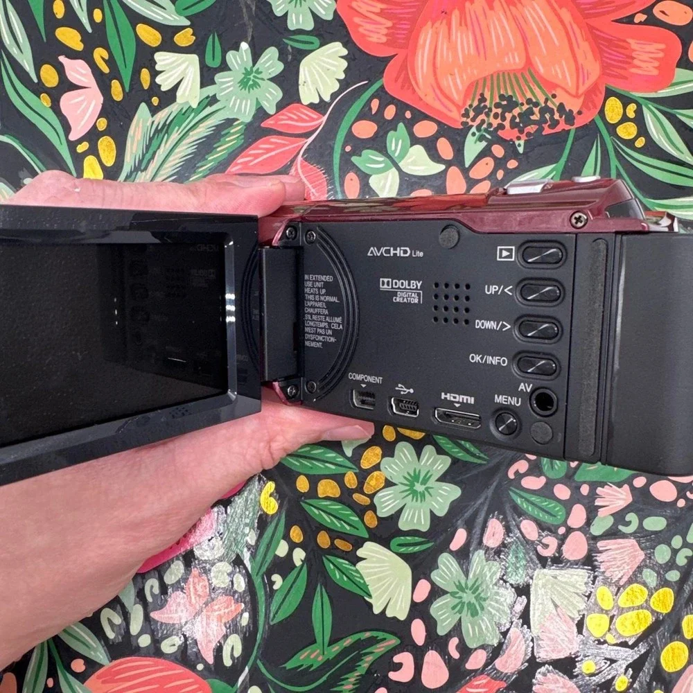 JVC‎ Everio GZ-HM30RU Camcorder – HD Video Camera